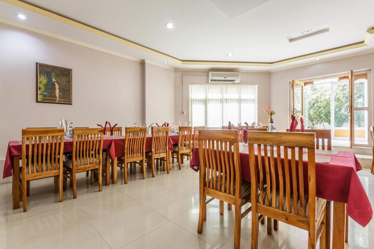 לה Hotel Reenam מראה חיצוני תמונה